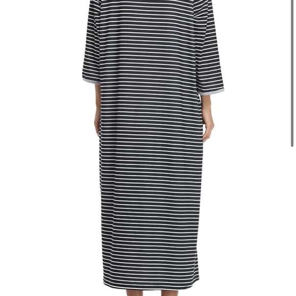 NWT GoodmanShop Women's Zip Up Housecoat Black and White Striped Size Medium - Picture 3 of 5